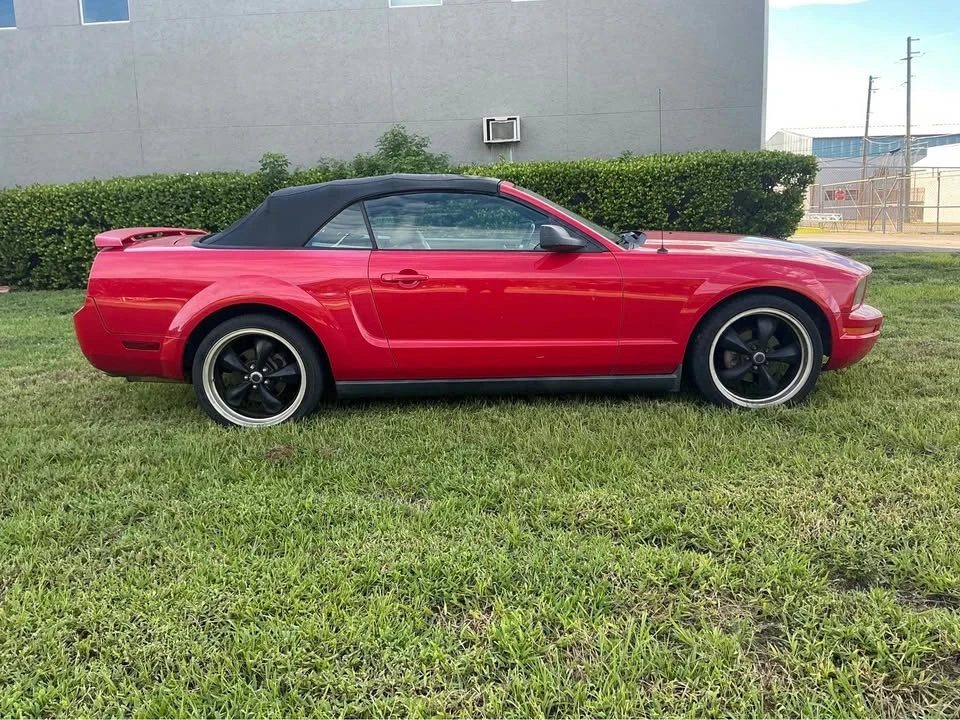 2005 Ford S197 Mustang - Image 3 of 13