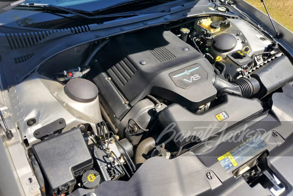 2005 Ford Thunderbird 11th Gen - Image 2 of 24