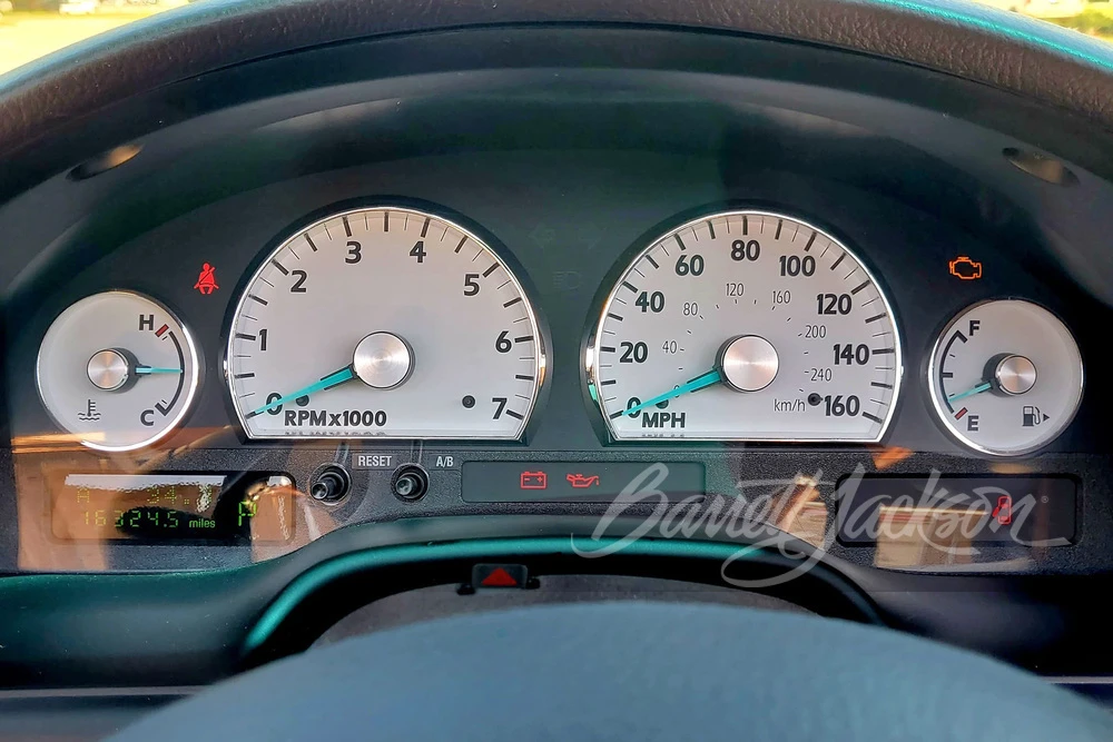 2005 Ford Thunderbird 11th Gen - Image 19 of 24