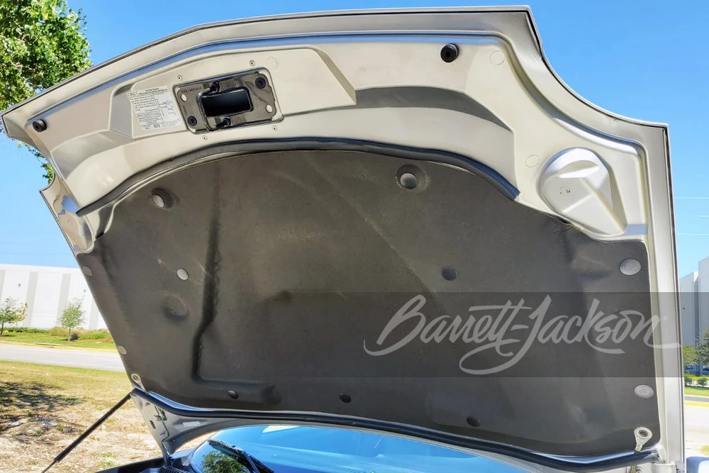 2005 Ford Thunderbird 11th Gen - Image 21 of 24