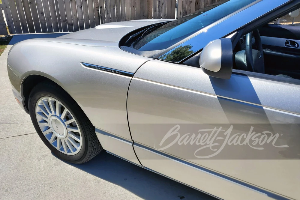 2005 Ford Thunderbird 11th Gen - Image 22 of 24