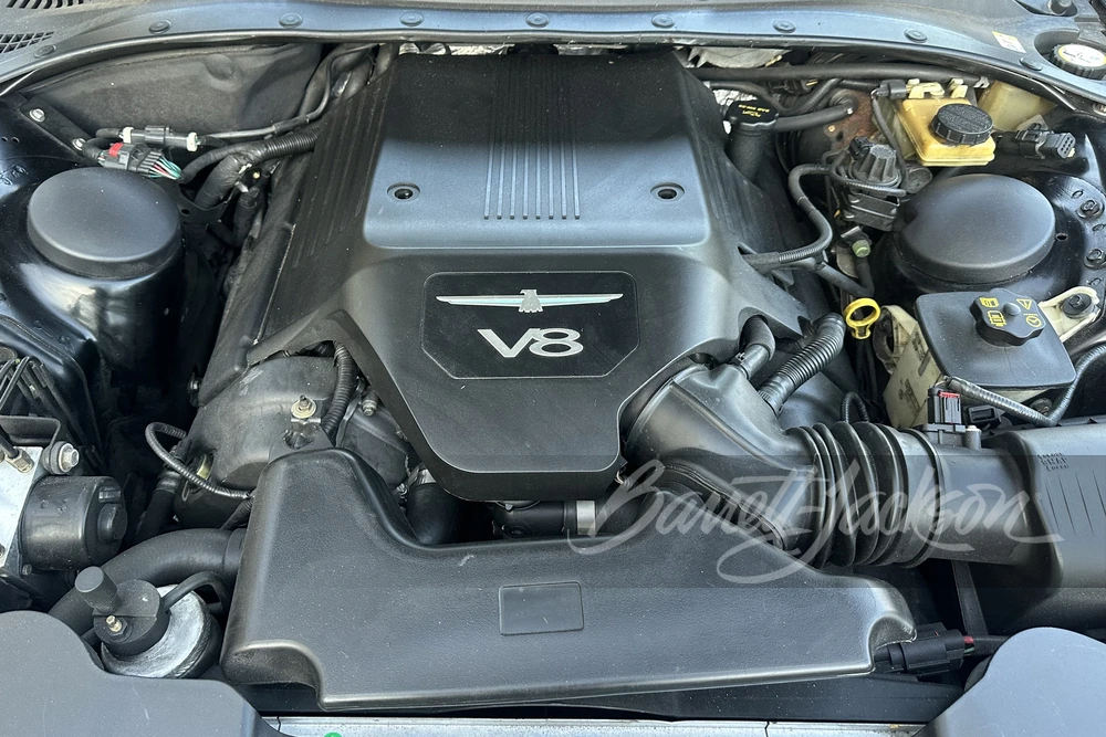 2005 Ford Thunderbird 11th Gen - Image 2 of 10