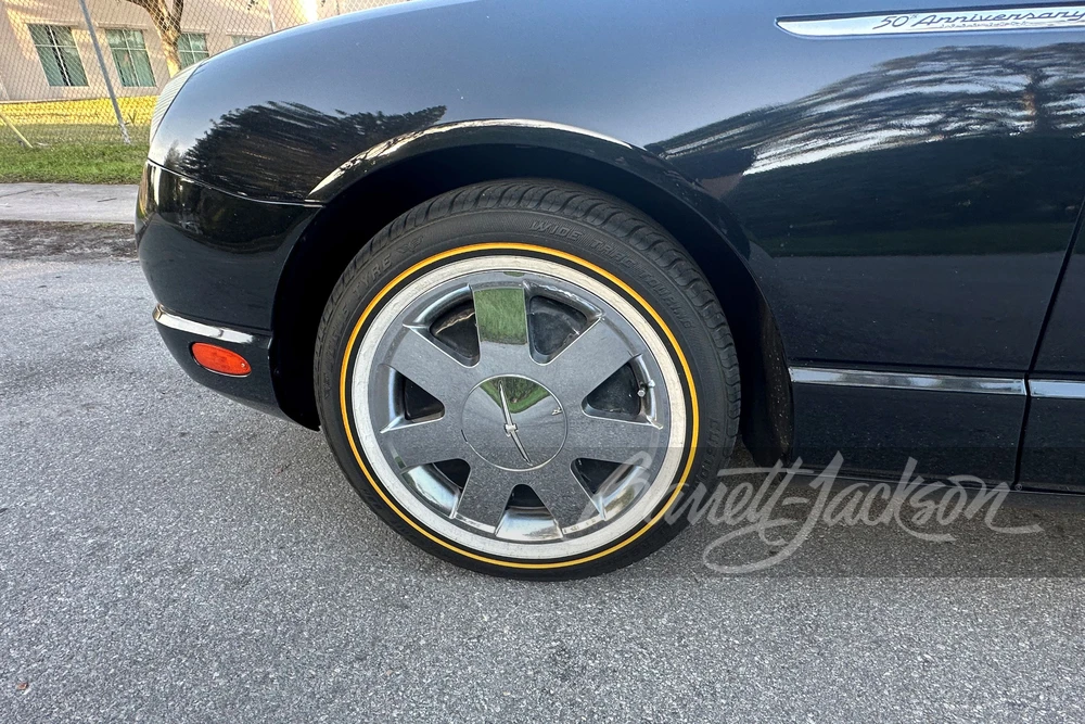 2005 Ford Thunderbird 11th Gen - Image 8 of 10