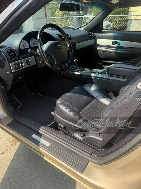 2005 Ford Thunderbird 11th Gen - Image 3 of 7