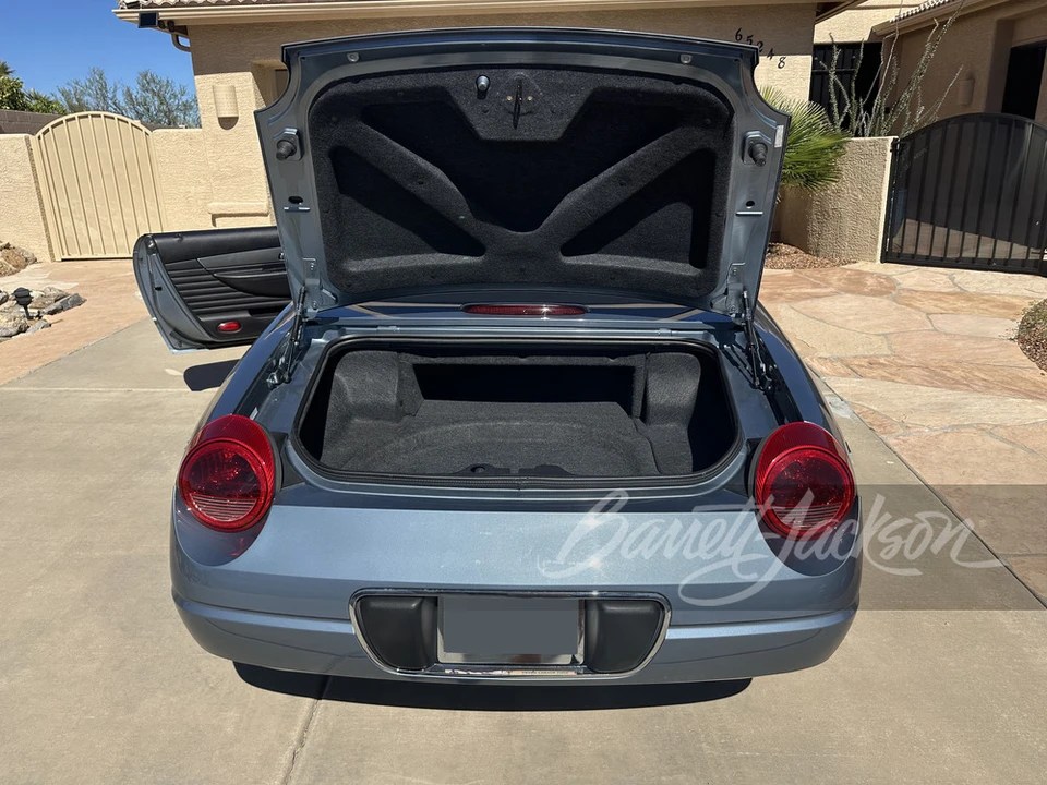 2005 Ford Thunderbird 11th Gen - Image 4 of 10