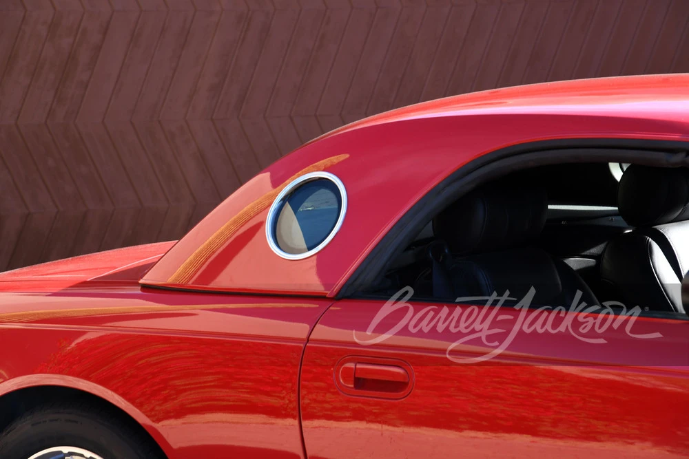 2005 Ford Thunderbird 11th Gen - Image 19 of 25