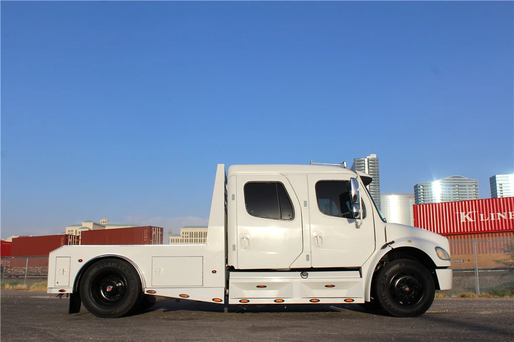 2005 Freightliner - Image 5 of 5