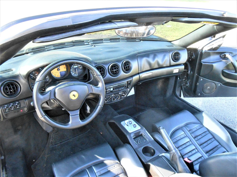 2005 Ferrari 360 Spider - Image 16 of 17