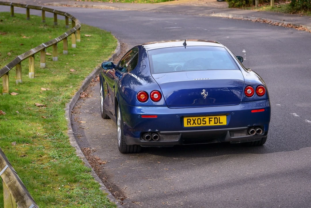 2005 Ferrari 612 - Image 17 of 30