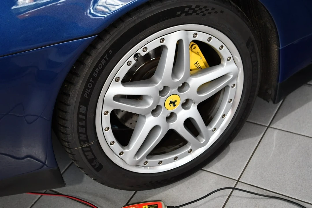 2005 Ferrari 612 - Image 26 of 30