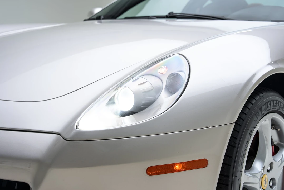 2005 Ferrari 612 - Image 25 of 31