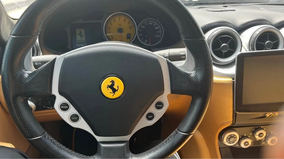 2005 Ferrari 612 - Image 19 of 20