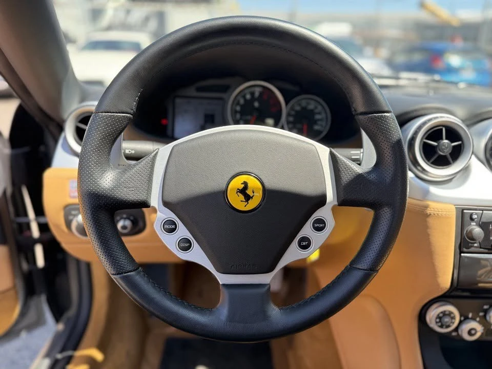 2005 Ferrari 612 - Image 16 of 20