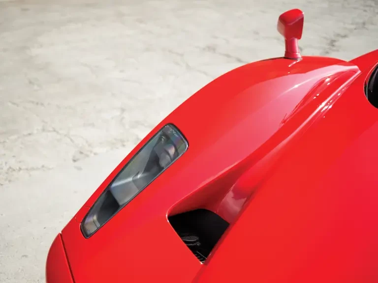 2005 Ferrari Enzo - Image 16 of 31