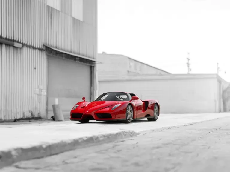 2005 Ferrari Enzo - Image 2 of 31
