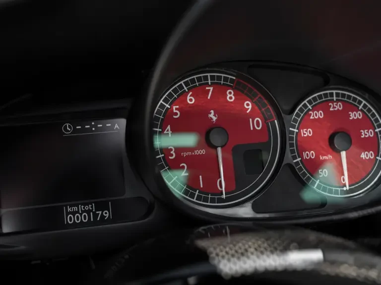 2005 Ferrari Enzo - Image 26 of 31