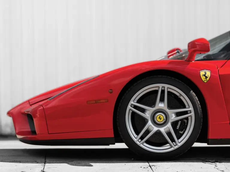 2005 Ferrari Enzo - Image 13 of 31