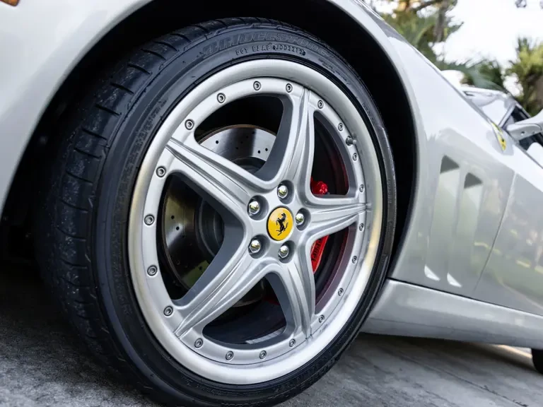 2005 Ferrari 575M Superamerica - Image 15 of 31