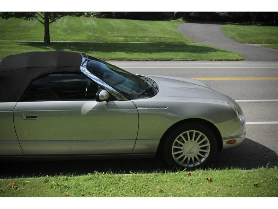 2005 Ford - Image 3 of 31