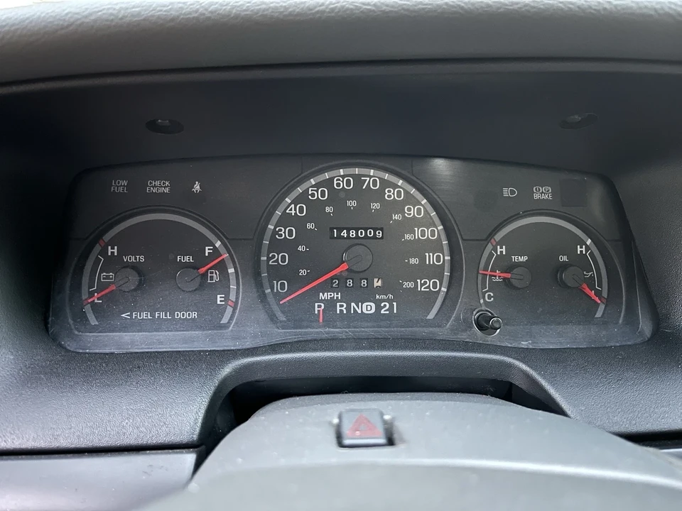 2005 Ford Crown Victoria - Image 11 of 18