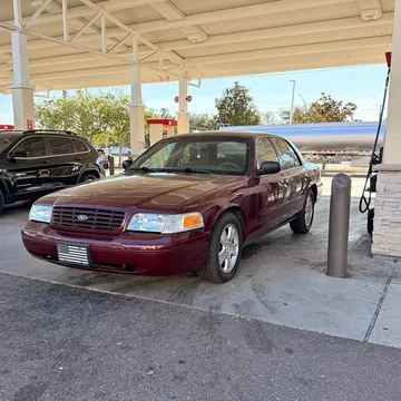 2005 Ford Crown Victoria LX Sport Sedan 4D