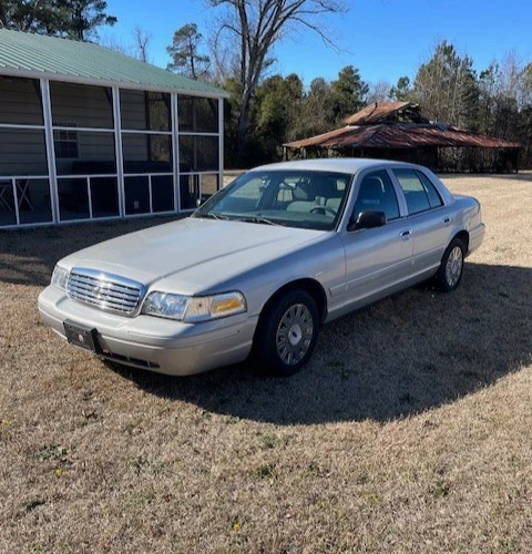 2005 Ford Crown Victoria - Image 3 of 20