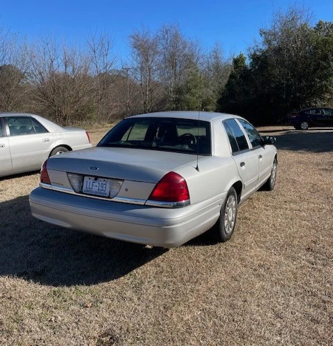 2005 Ford Crown Victoria - Image 6 of 20