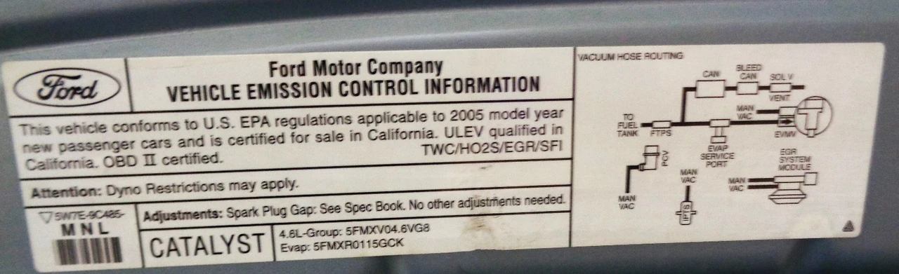 2005 Ford Crown Victoria - Image 19 of 20