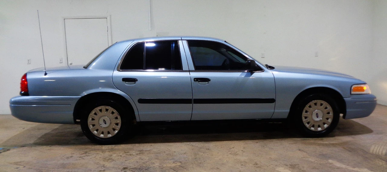 2005 Ford Crown Victoria - Image 6 of 20