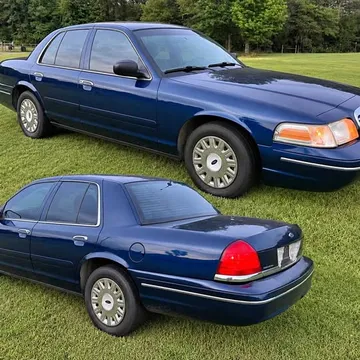 2005 Ford Crown Victoria Police Interceptor Detective Package