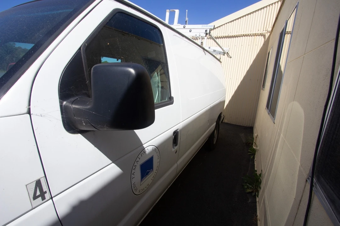 2005 Ford Econoline Van - Image 19 of 20