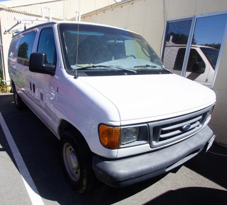 2005 Ford Econoline Van - Image 20 of 20