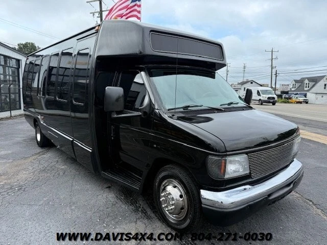 2005 Ford Econoline Van - Image 5 of 31