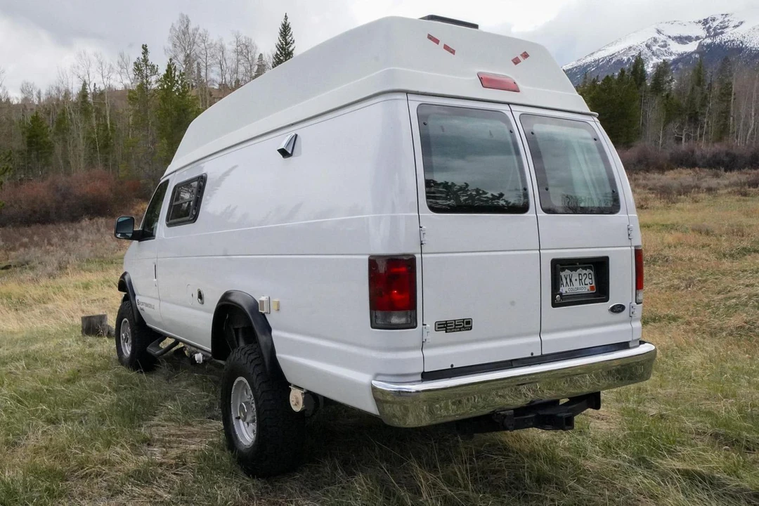 2005 Ford Econoline Van - Image 4 of 31