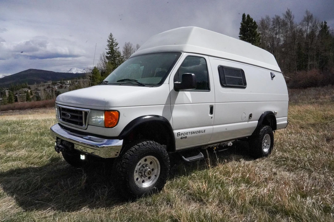 2005 Ford Econoline Van - Image 7 of 31
