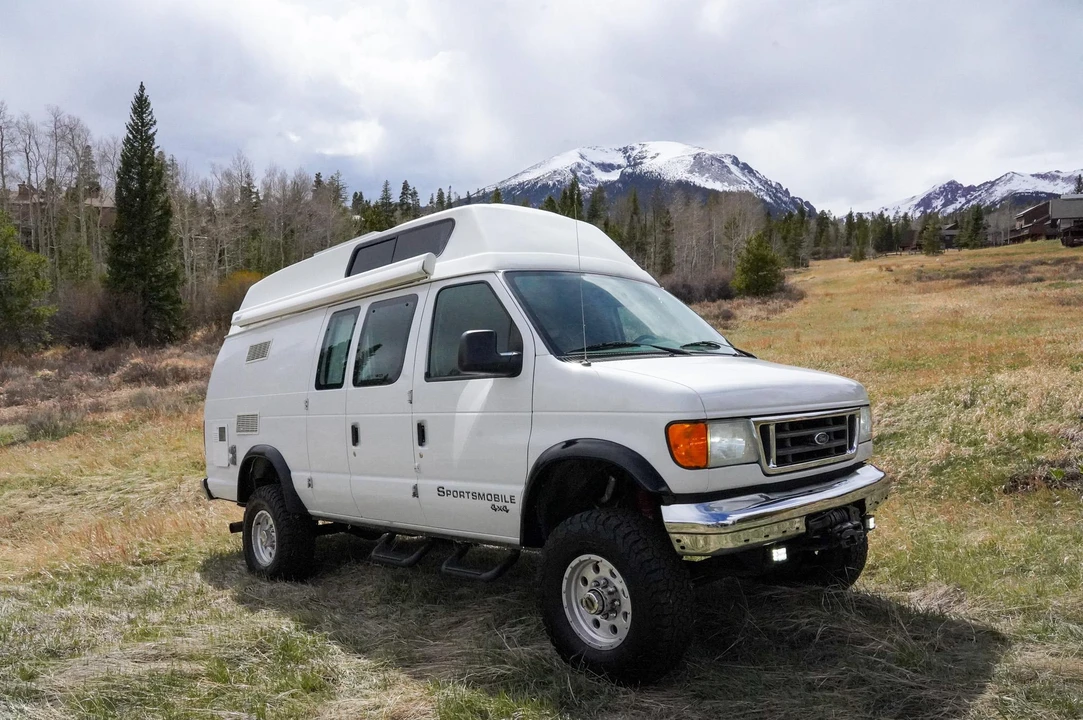 2005 Ford Econoline Van - Image 14 of 31