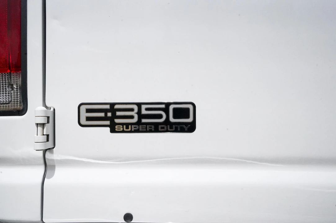 2005 Ford Econoline Van - Image 27 of 31