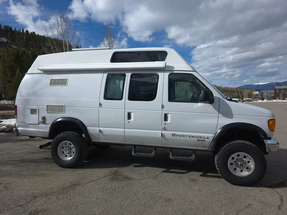 2005 Ford Econoline Van - Image 21 of 31