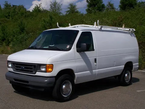 2005 Ford E-350 Super Duty 1-Ton Short Cargo Van