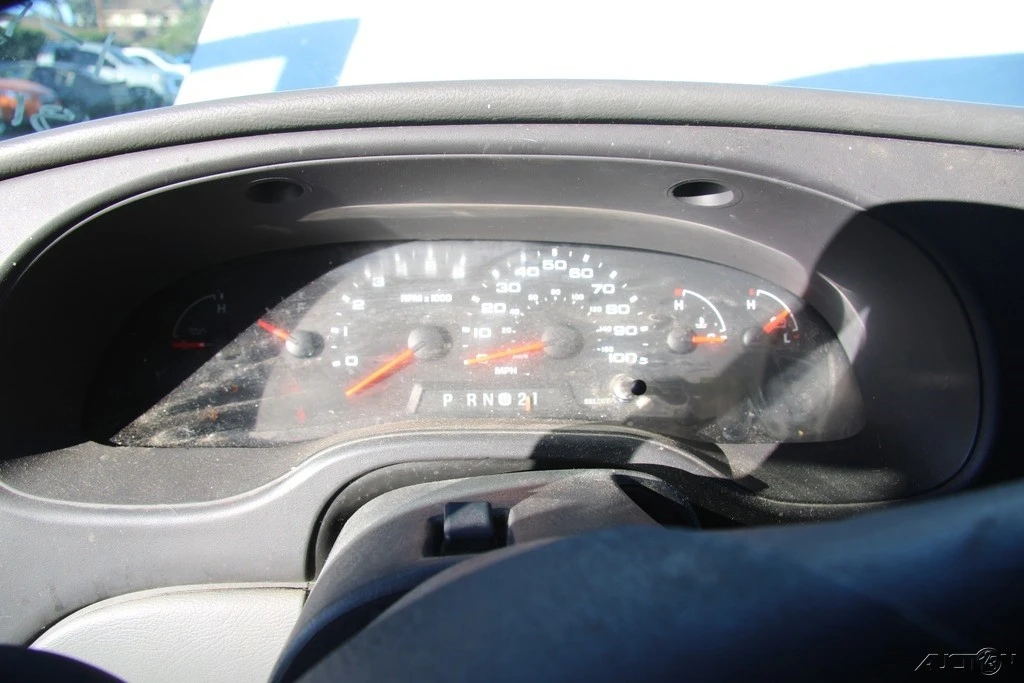 2005 Ford Econoline Van - Image 12 of 21