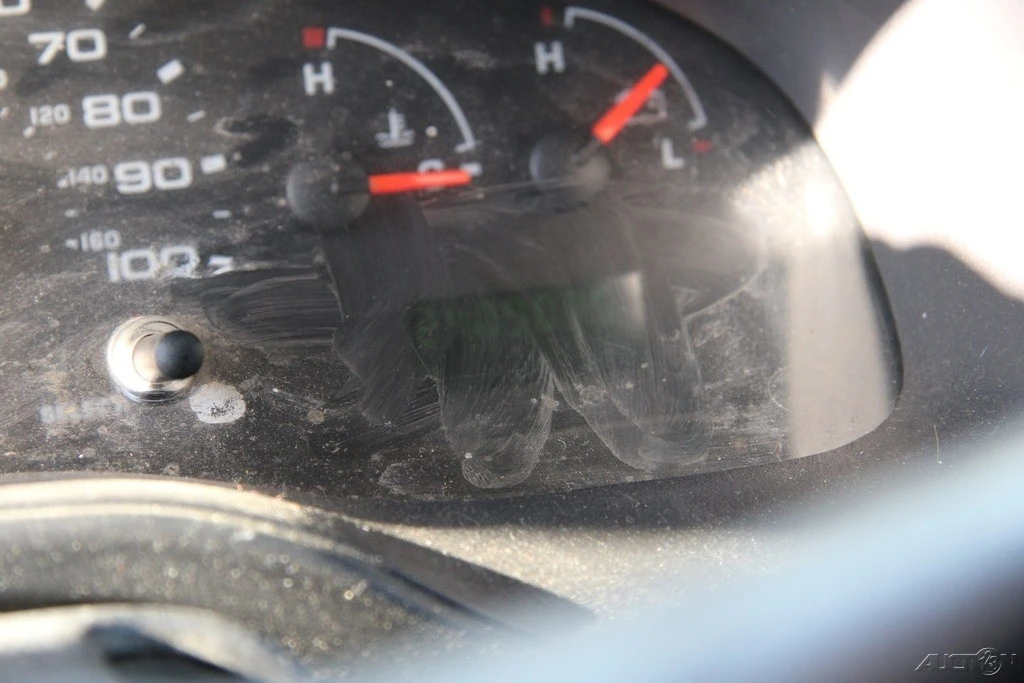 2005 Ford Econoline Van - Image 13 of 21