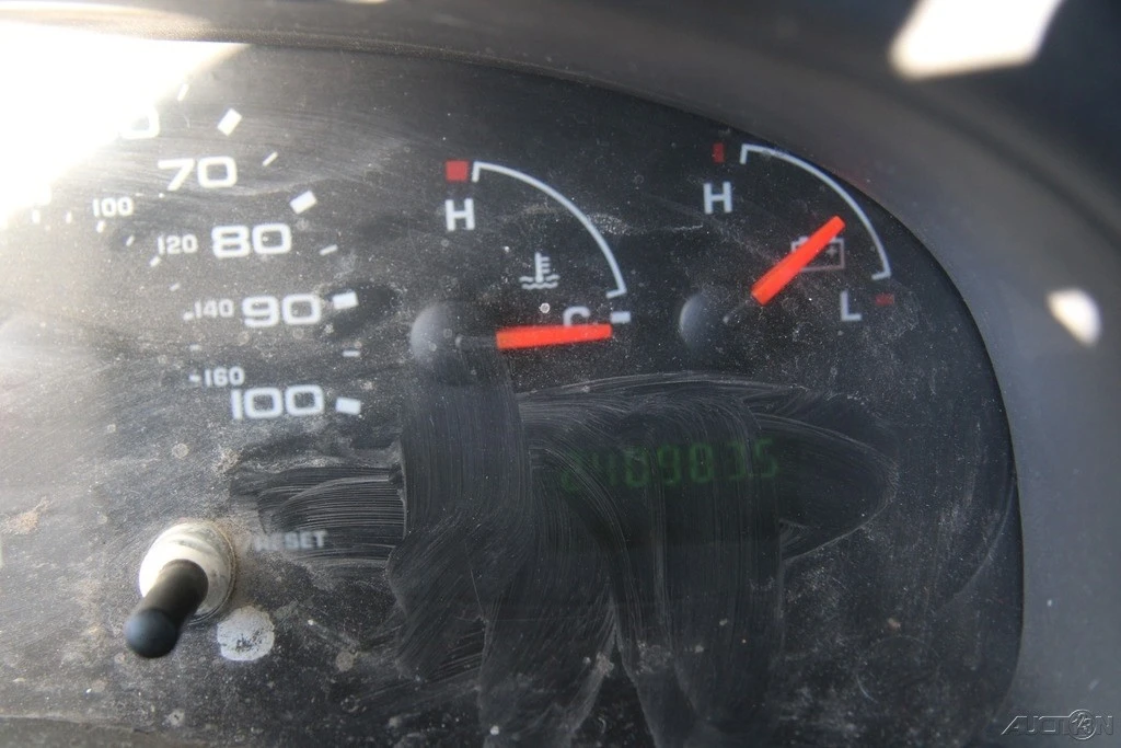 2005 Ford Econoline Van - Image 14 of 21