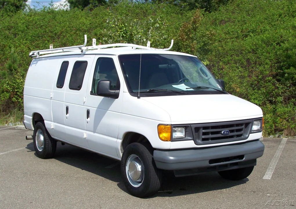 2005 Ford Econoline Van - Image 3 of 21