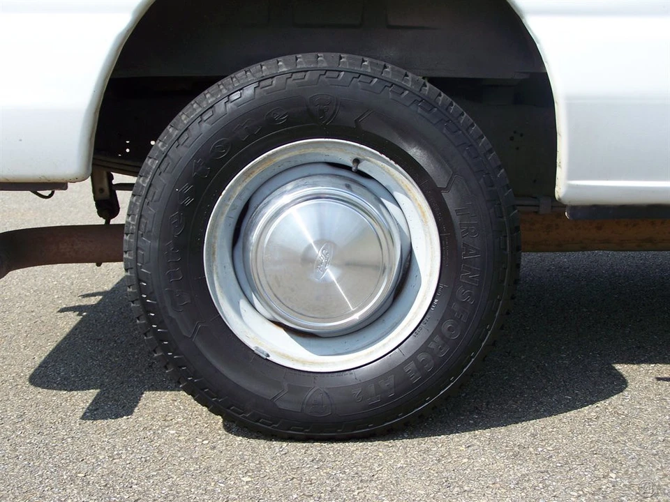 2005 Ford Econoline Van - Image 21 of 21
