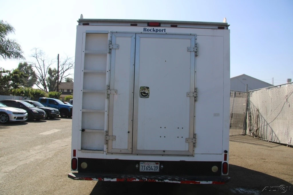 2005 Ford Econoline Van - Image 6 of 21