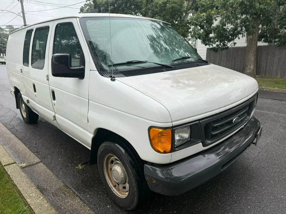 2005 Ford Econoline Van - Image 7 of 17