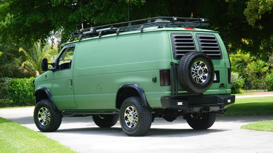 2005 Ford Econoline Van - Image 3 of 17