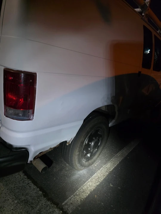 2005 Ford Econoline Van - Image 4 of 4