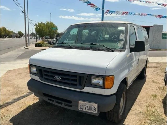 2005 Ford Econoline Van - Image 3 of 14