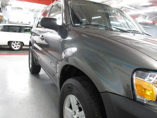 2005 Ford Escape - Image 13 of 21